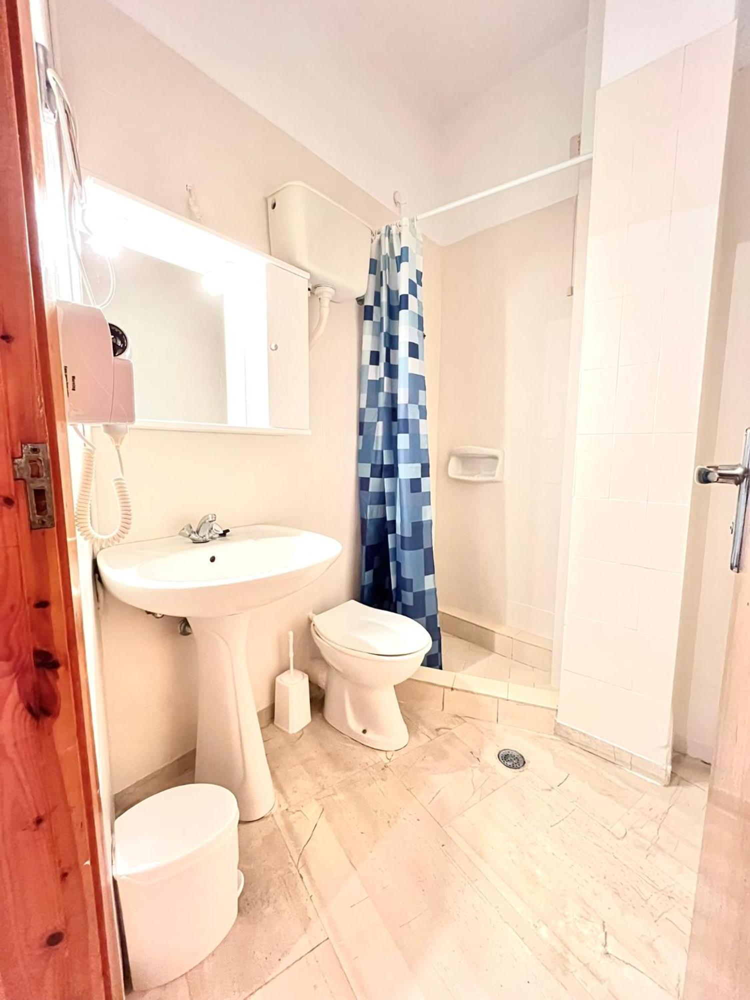 Oelia Rooms & Apartments Agia Marina  Dış mekan fotoğraf