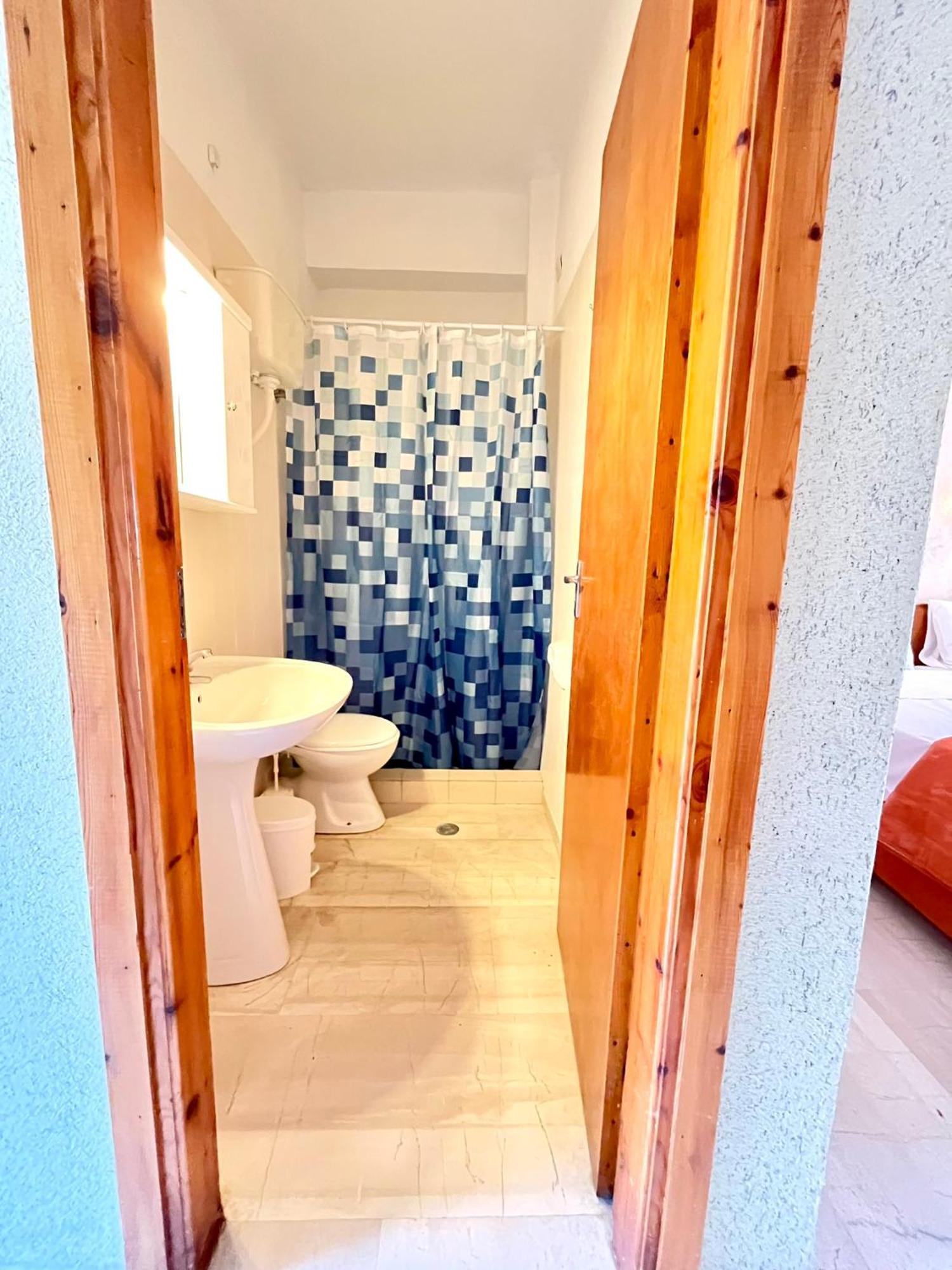 Oelia Rooms & Apartments Agia Marina  Dış mekan fotoğraf