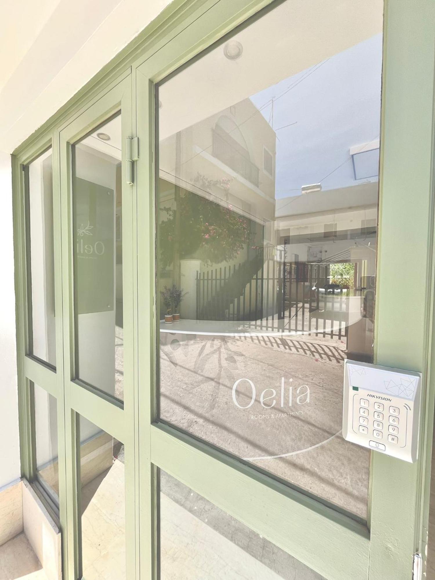 Oelia Rooms & Apartments Agia Marina  Dış mekan fotoğraf