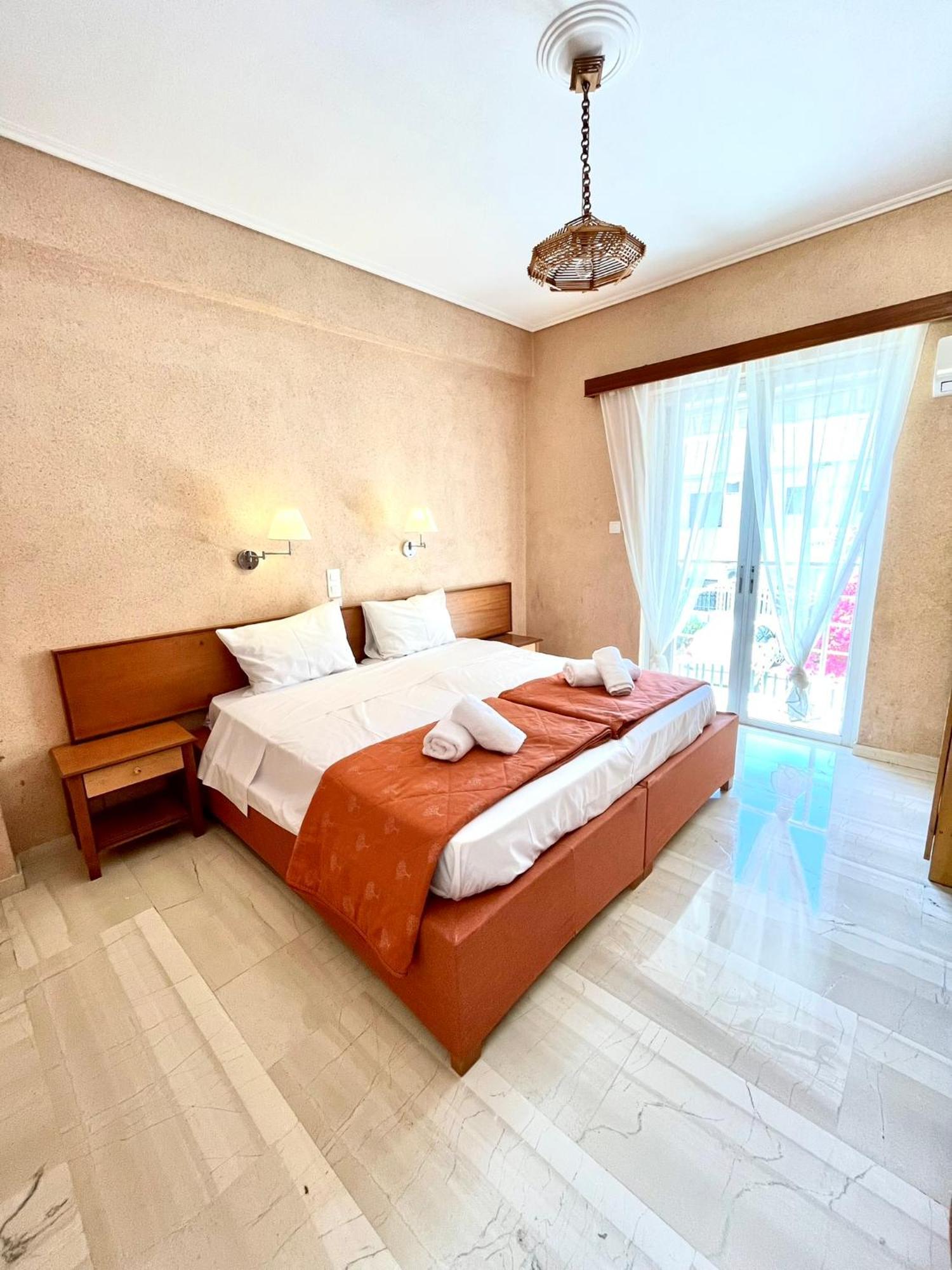 Oelia Rooms & Apartments Agia Marina  Dış mekan fotoğraf