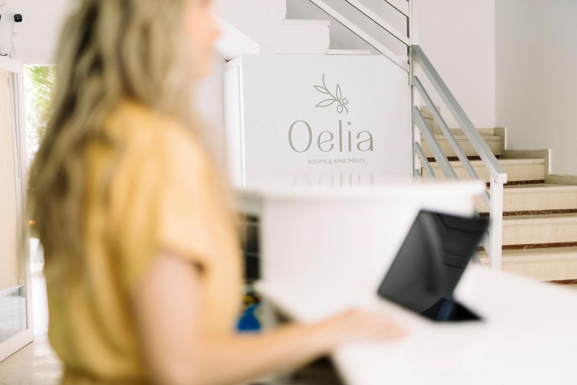 Oelia Rooms & Apartments Agia Marina  Dış mekan fotoğraf