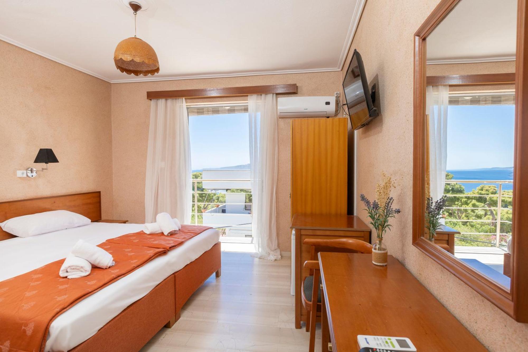 Oelia Rooms & Apartments Agia Marina  Dış mekan fotoğraf