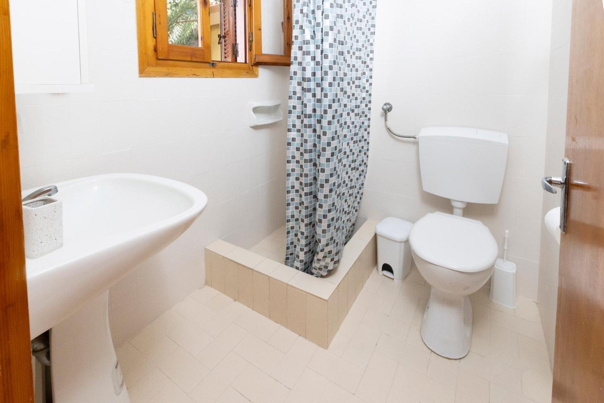 Oelia Rooms & Apartments Agia Marina  Dış mekan fotoğraf