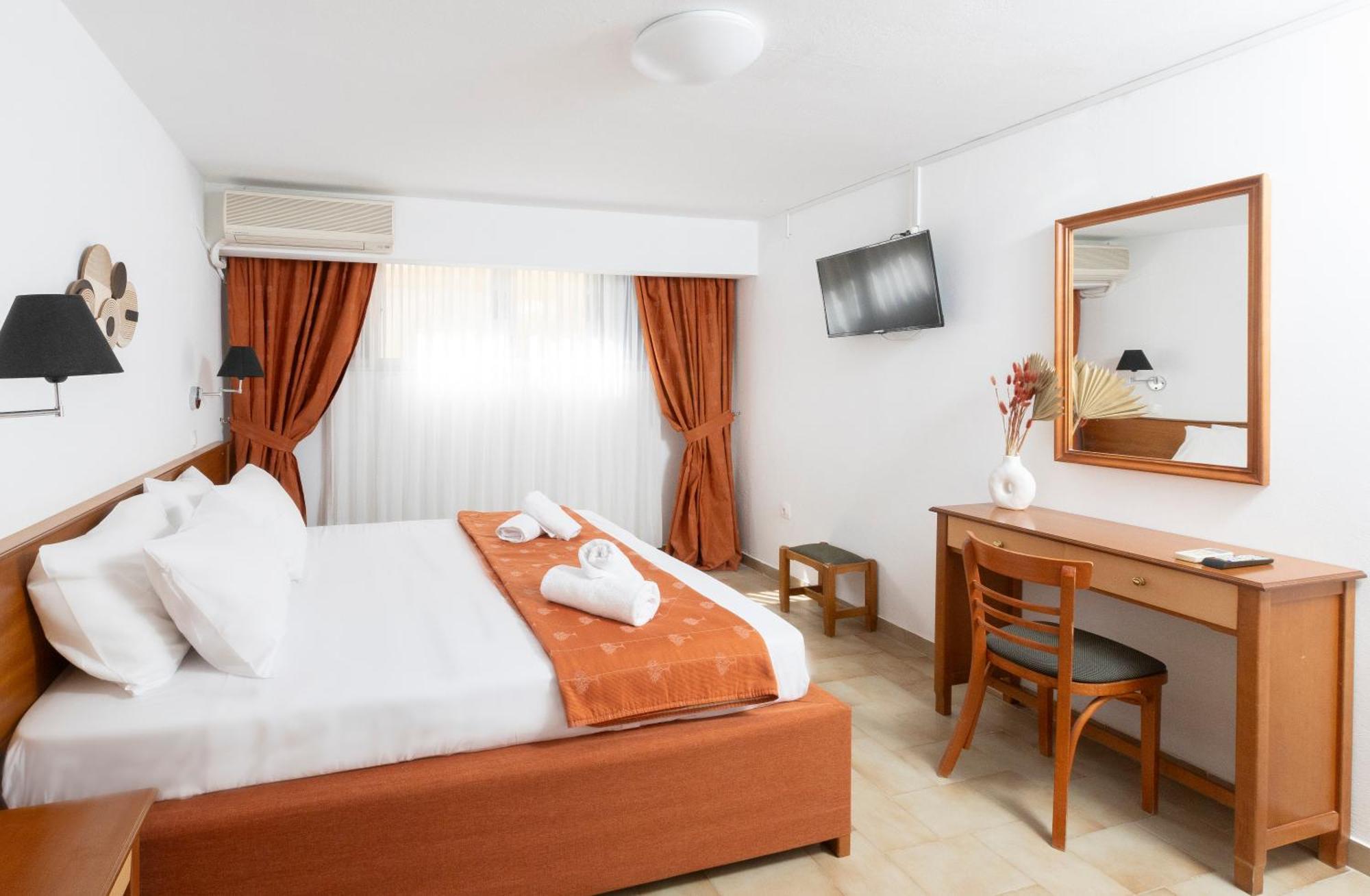 Oelia Rooms & Apartments Agia Marina  Dış mekan fotoğraf